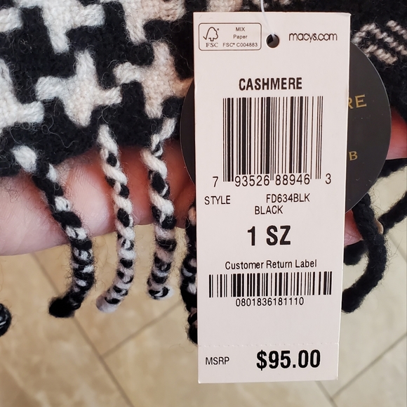 Macy's Charter Club Luxury Cashmere Black & White Scarf NWT - Picture 5 of 10